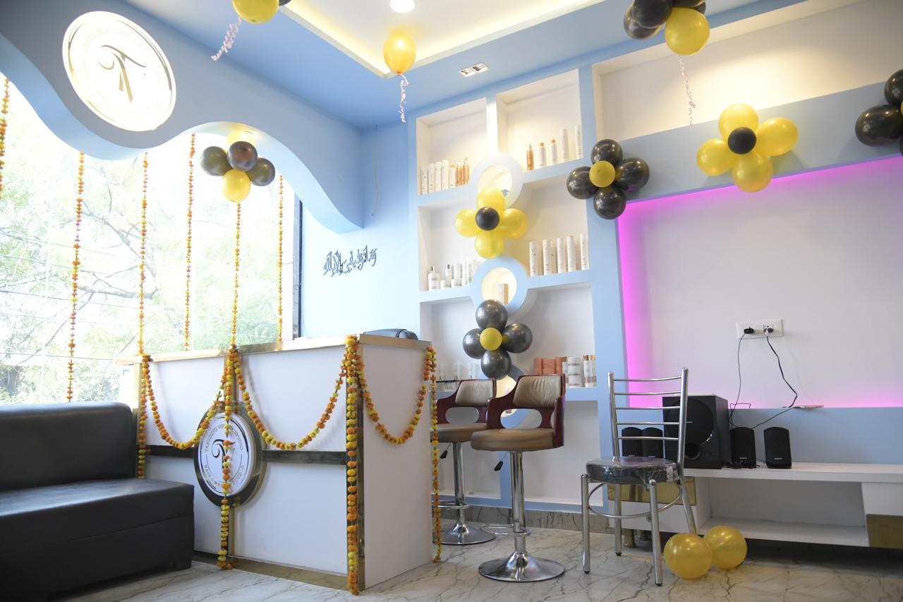 Trending Vintage Hair and Makeup Studio Pvt Ltd - Image 2