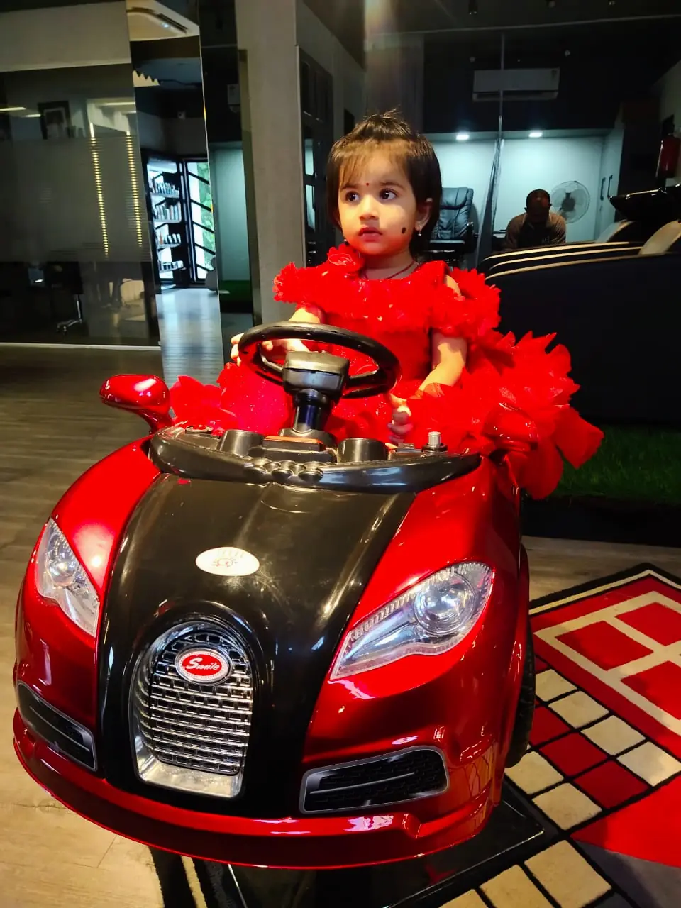 Nnew look- A family salon || Best Salon In Daman | Makeup Artist In Daman - Image 4